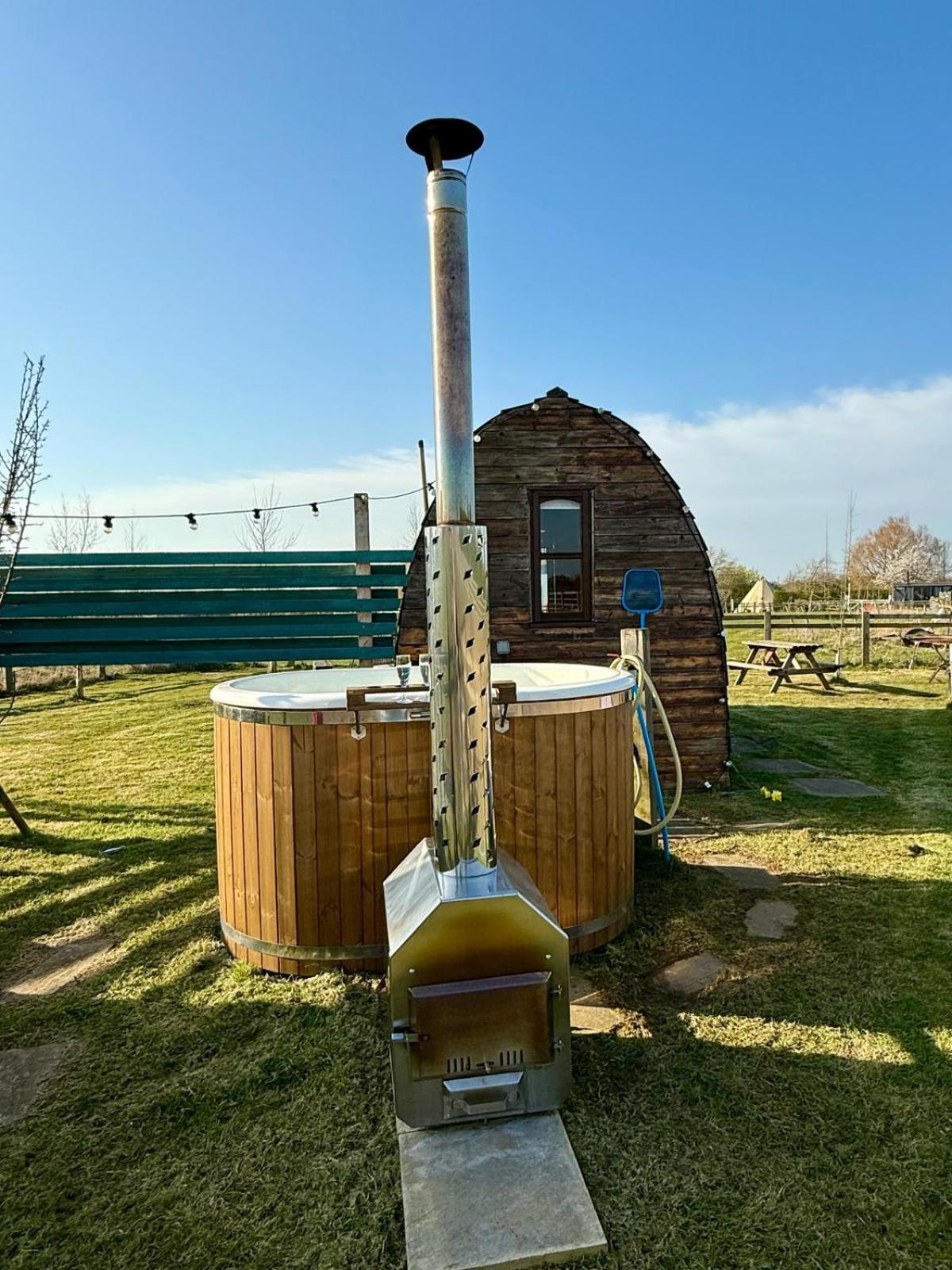 Skipbridge Farm Glamping York Extérieur photo